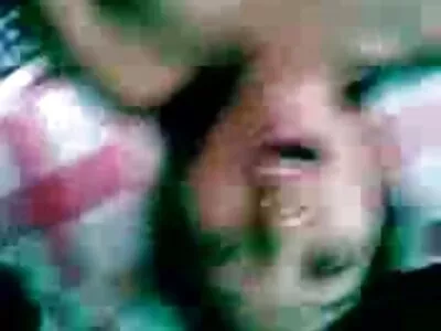 Näytetään suuret pirteät pillua saappaissa video tissit
