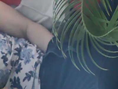 Verkkokameran vauva korkokengissä vanha nainen porno
