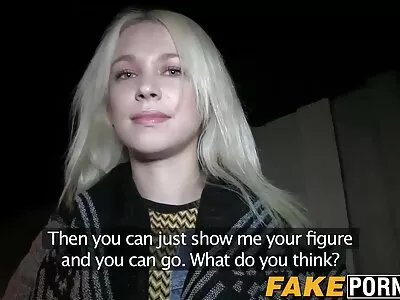 Läkkäämpi babes imee ajeltu teinit kukko pillu karvainen aikana nelikko