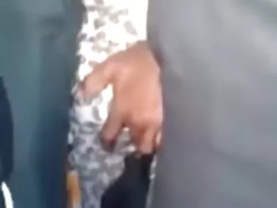 Katso kaunis amatööri pillu videot tyttöystävä tekee kuuma suihinotto autossa kamerassa