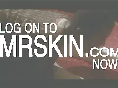 Vironica tiukka pillu porno sormistaa karkkejaan